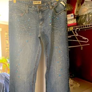 Jeans with turquoise beads
